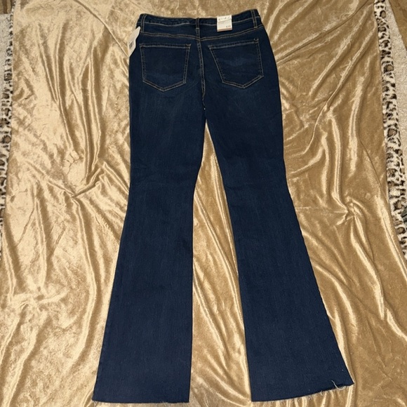 NWT Wonderly High-Rise Flare Jeans - Picture 2 of 6